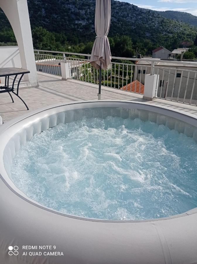 Holiday Home Horizonte With Jacuzzi Gornja Brela Luaran gambar