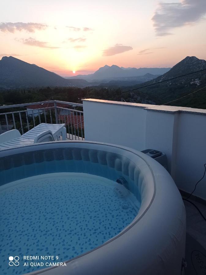 Holiday Home Horizonte With Jacuzzi Gornja Brela Luaran gambar