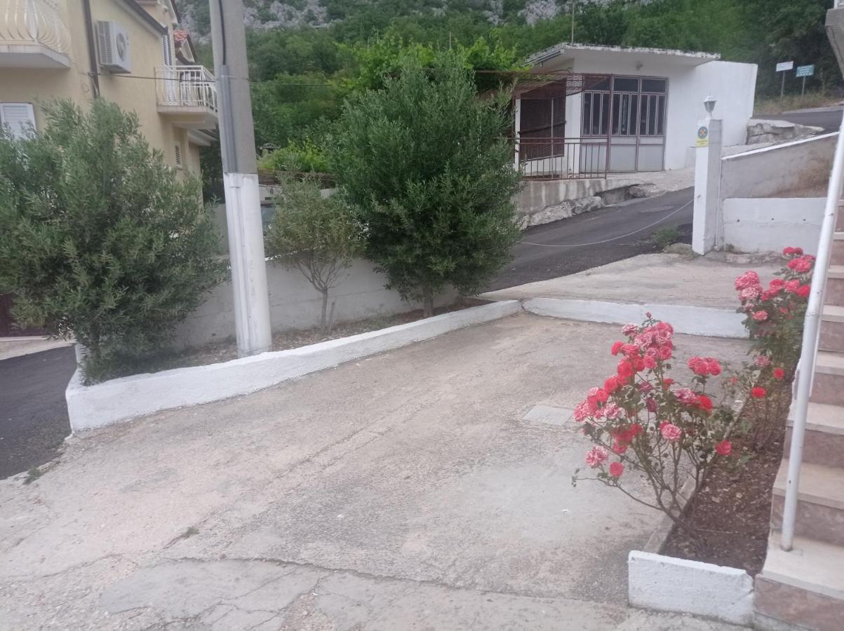 Holiday Home Horizonte With Jacuzzi Gornja Brela Luaran gambar