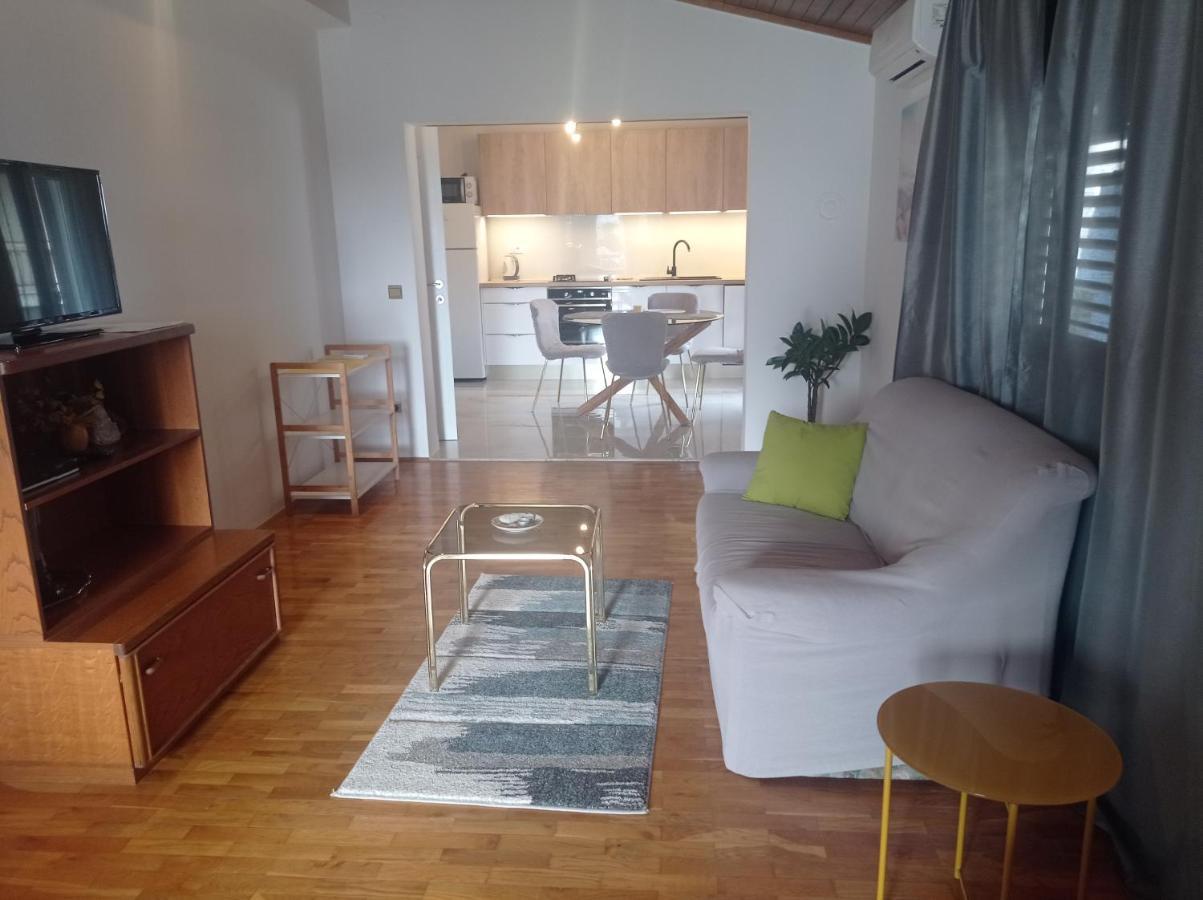 Holiday Home Horizonte With Jacuzzi Gornja Brela Luaran gambar