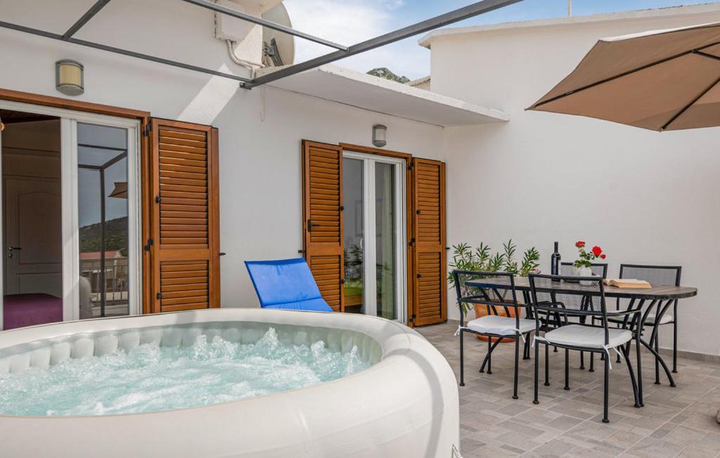Holiday Home Horizonte With Jacuzzi Gornja Brela Luaran gambar